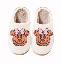 Load image into Gallery viewer, Pumpkin Girlie Slippers