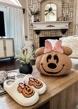 Load image into Gallery viewer, Pumpkin Girlie Slippers