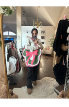 Load image into Gallery viewer, Pink Wreath Tote-ships late November to early Dec.
