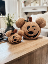 Load image into Gallery viewer, Boy Mouse Keychain

